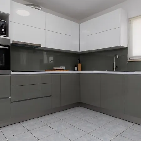 With A Swimming Pool Stanici, - 2800 Apartament *