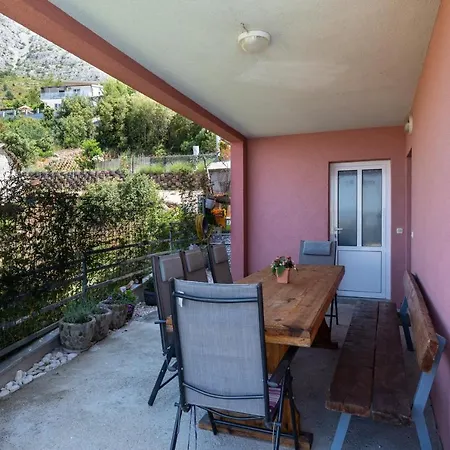 With A Swimming Pool Stanici, - 2800 *