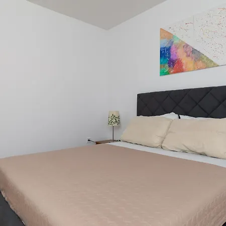 Apartament With A Swimming Pool Stanici, - 2800